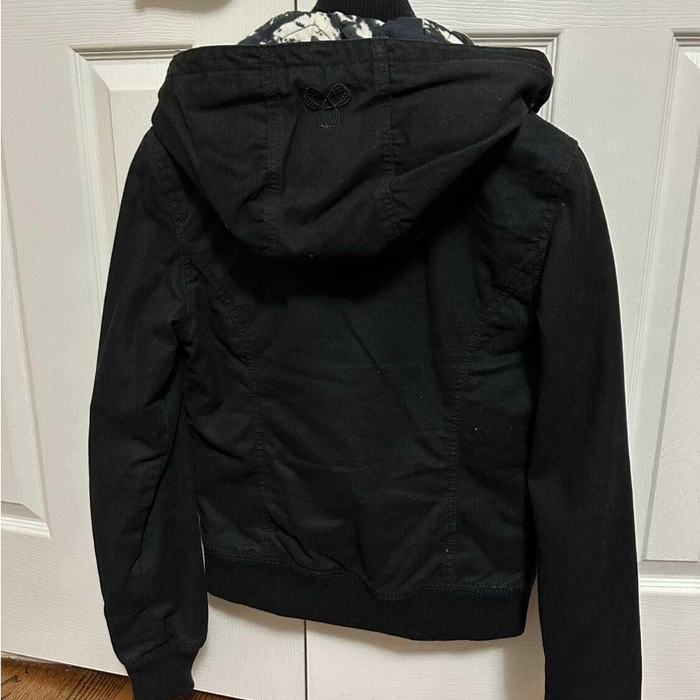 TNA jacket - Picture 3 of 3